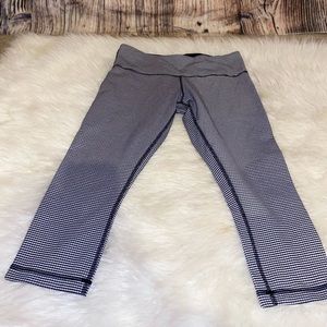 Lululemon gingham wonder under crop leggings size 8
